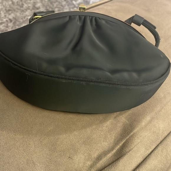 Vintage Black and Gold Clutch Bag - Picture 4 of 8